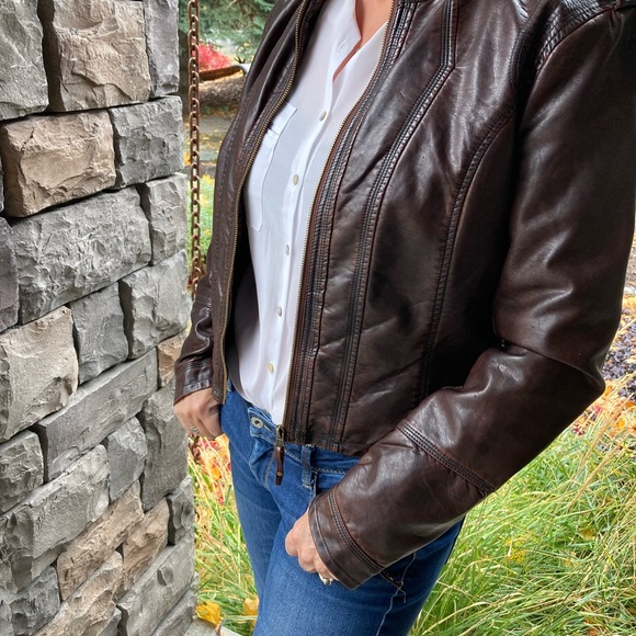 Bomber jacket - Picture 4 of 8